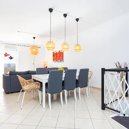 Ferienhaus Casa Almendra - Private Pool - Ocean View - Bbq - Garden - Terrace - Free Wifi - Child & Pet-friendly - 4 Bedrooms - 8 People La Listada