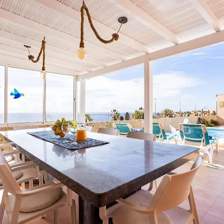 Casa Almendra - Private Pool - Ocean View - Bbq - Garden - Terrace - Free Wifi - Child & Pet-friendly - 4 Bedrooms - 8 People Ferienhaus
